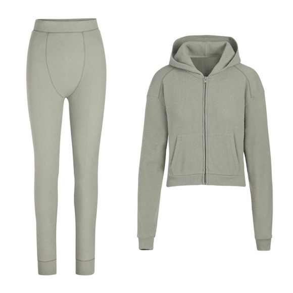 SKIMS Tops - Skims 2-piece Waffle Knit Jacket & Legging Set